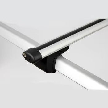 Résistant en aluminium Ovale Roof Car Mount Barre croisée 8114+B1 Universel pour 4x4 Voyage avec le support de voiture Raised rails accessoire